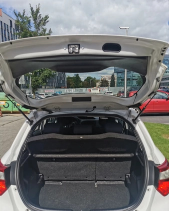 Toyota Yaris cena 38900 przebieg: 152000, rok produkcji 2018 z Chrzanów małe 154